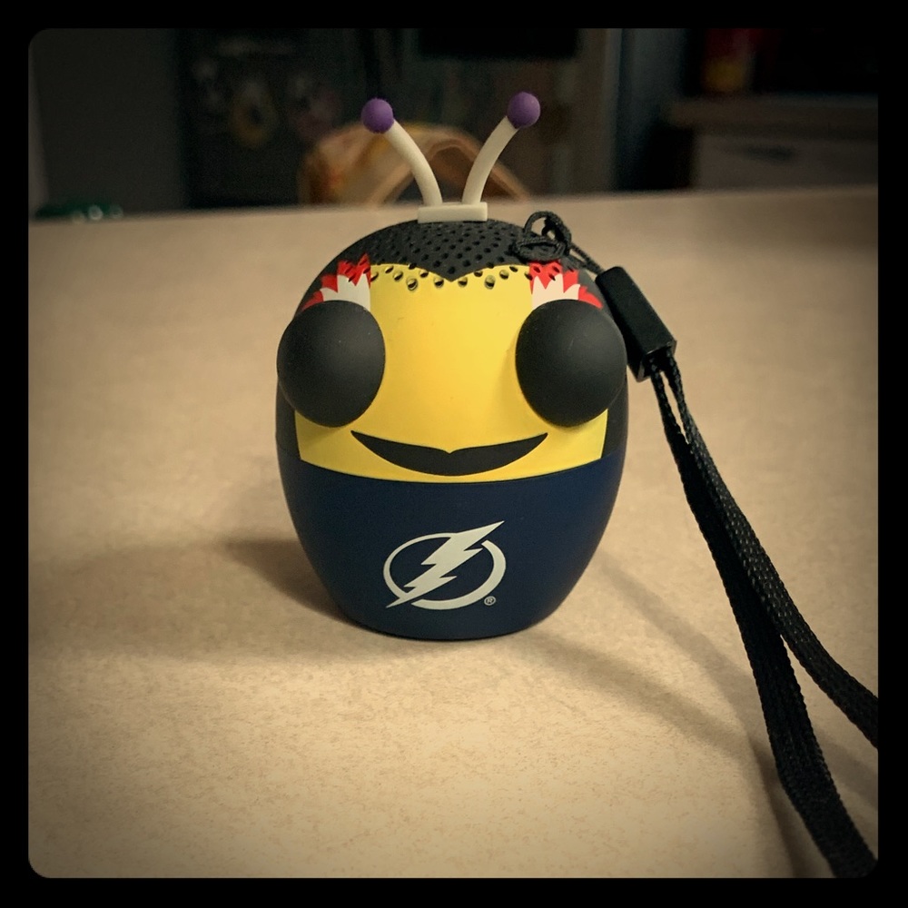 Lightning speaker